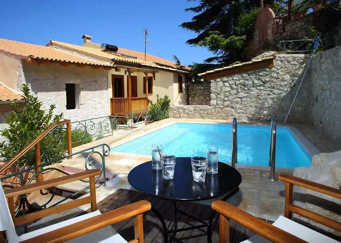 فيلة Kremeas House *