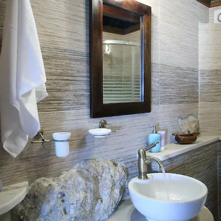 Kremeas House Villa